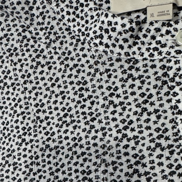 LOFT Black and White Button Down Shirt - Picture 5 of 8